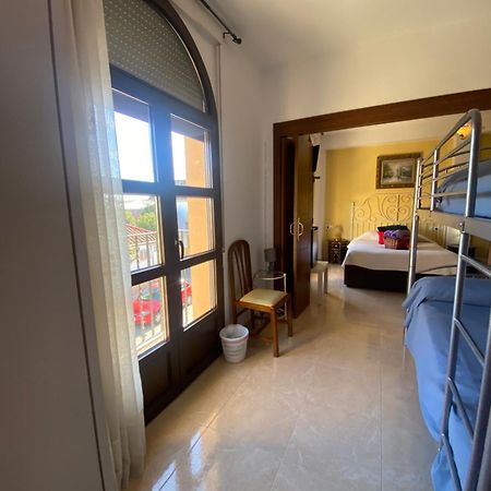 Alyana Hostel Cordoba Ngoại thất bức ảnh