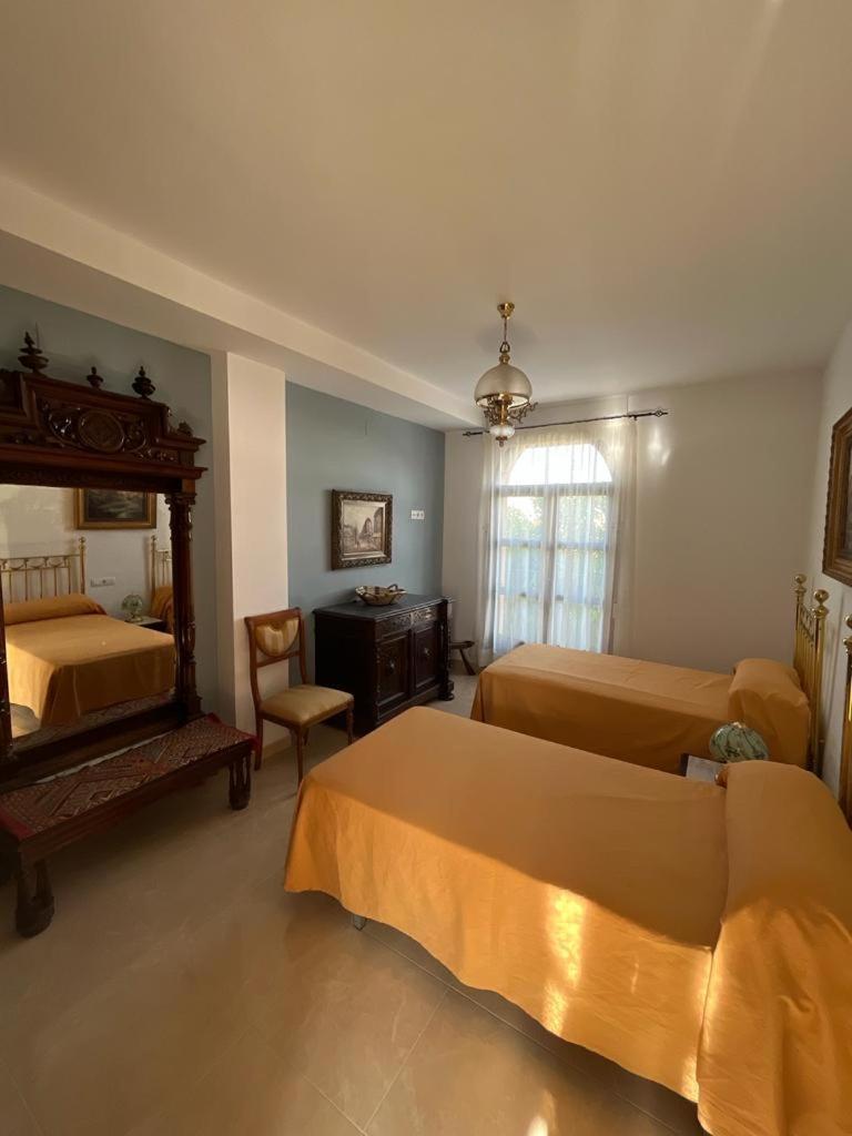 Alyana Hostel Cordoba Ngoại thất bức ảnh