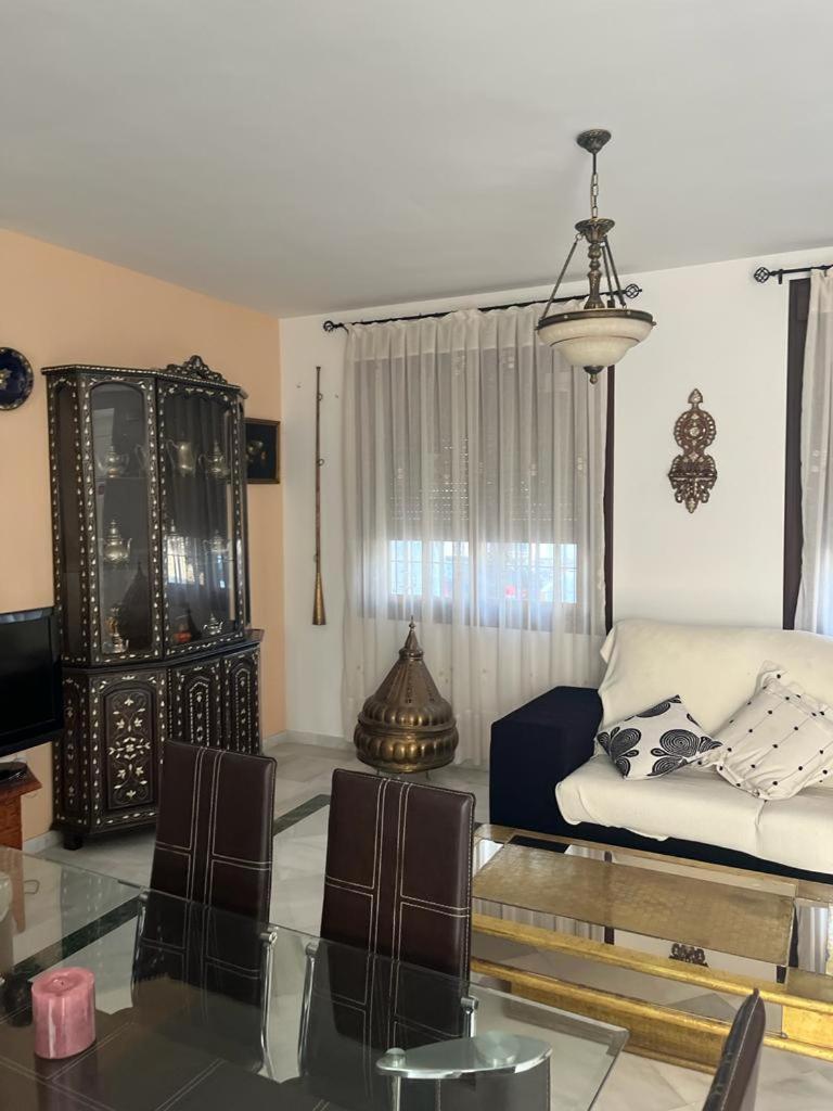 Alyana Hostel Cordoba Ngoại thất bức ảnh