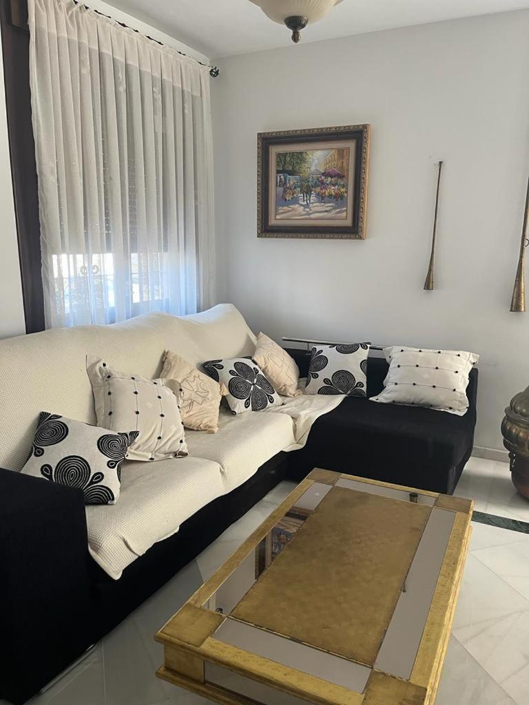 Alyana Hostel Cordoba Ngoại thất bức ảnh